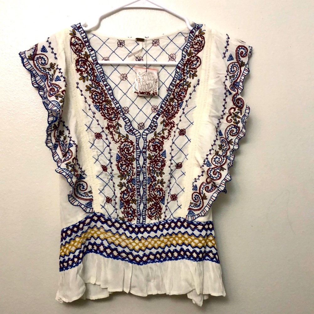 Free People ruffled short sleeve crop embroidered beaded detail w/ruffle trim